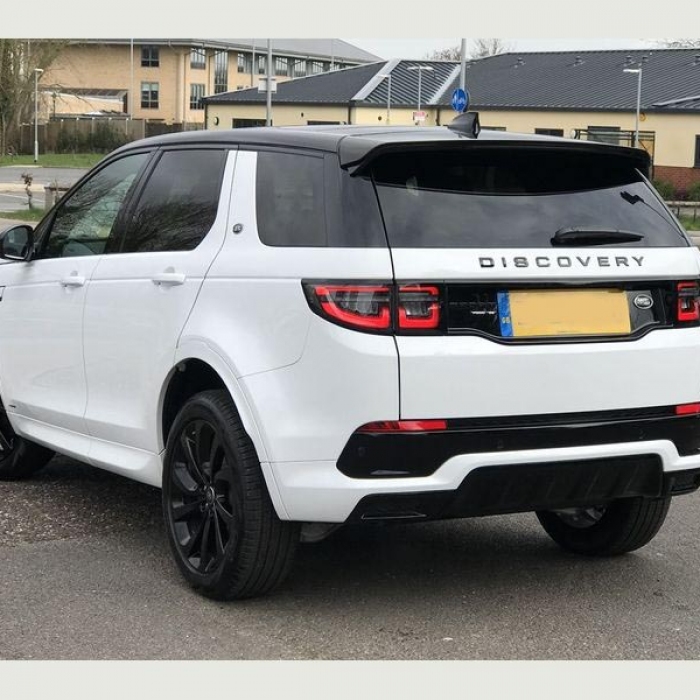 Land-Rover-Discovery-Sport-948fdf4738ab4c5f83bf7ef08ea3a263