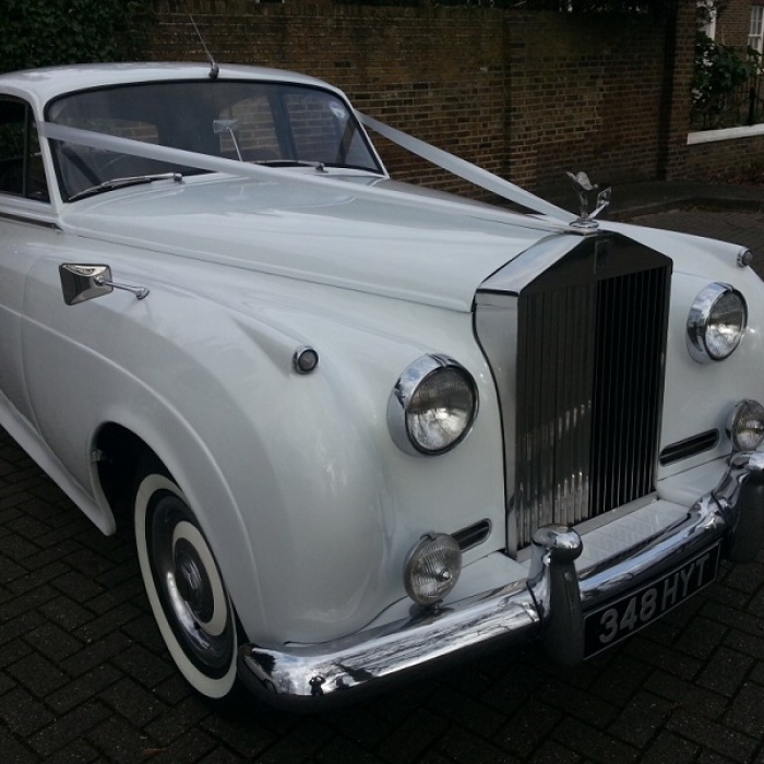 Rolls_Royce_Silver_Cloud_1956-15-1024x768